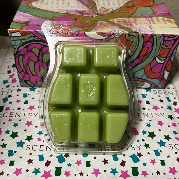 2 Wax Bars - Marshmallow Mint Cocoa Scentsy wax bar - Picture 2 of 2
